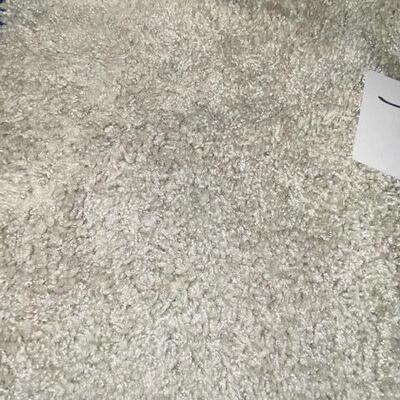 Lot 799 - bathroom rug set