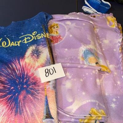 Lot 801 - Disney Blankets