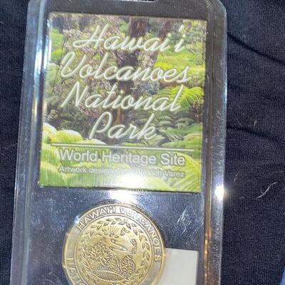 Lot 811 - Hawaii items