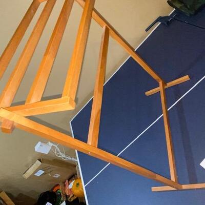 Lot 814 - Quilt or drying rack