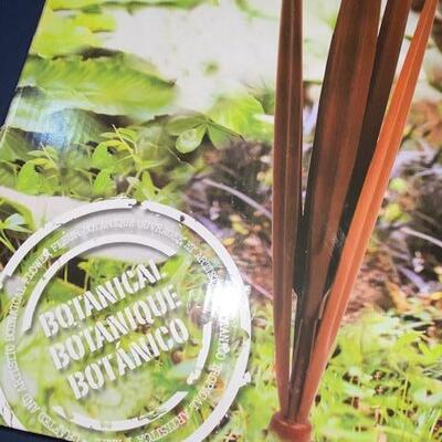 Lot 815 - Garden decor