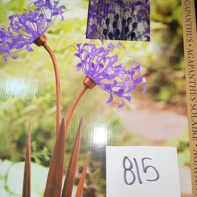 Lot 815 - Garden decor