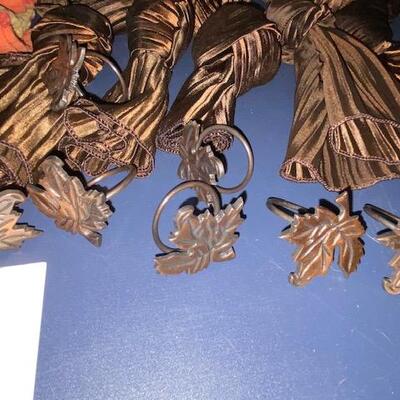 Lot 818 - fall tableware