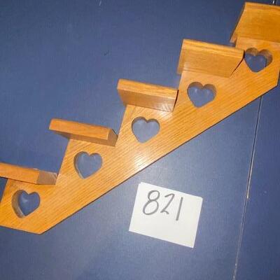 Lot 821 - Oak stairstep shelf