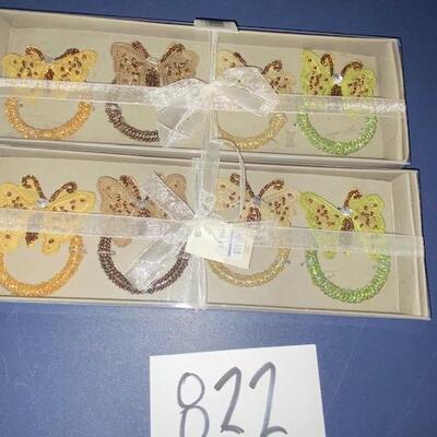 Lot 822- Napkin rings