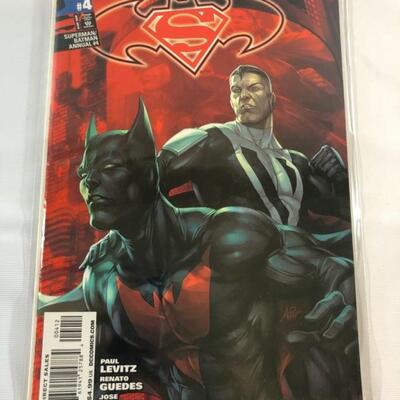 DC Comics - Superman|Batman - 2010 Annual 