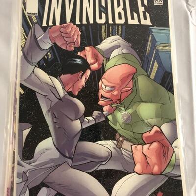Image - Invincible - 17 Issue Mix