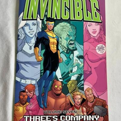 Image - Invincible - Graphic Novel Set