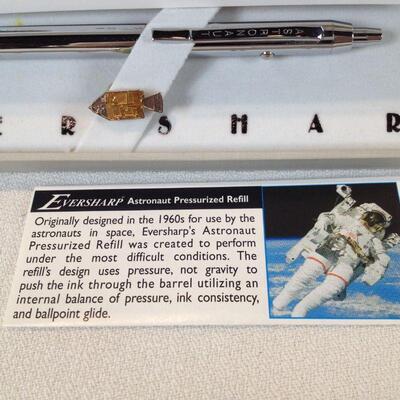 Astronaut Pen Set