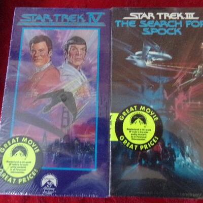LOT  58 STAR TREK & STAR WARS - VHS MOVIES