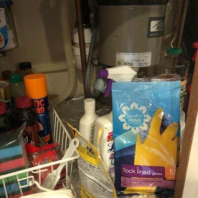 Lot 136 - Contents of Under Kitchen Sink Cabinet