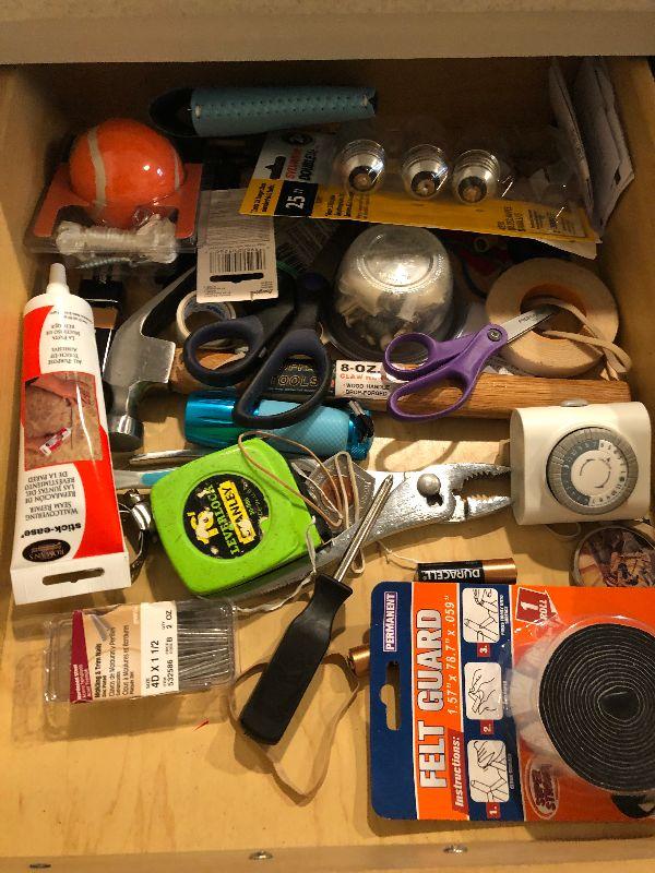 Lot 139 Contents of Kitchen 'Junk' Drawer