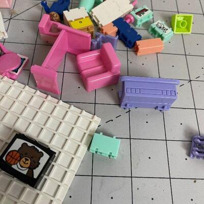 Lot #53 Building Toys, Mega Block and some other type