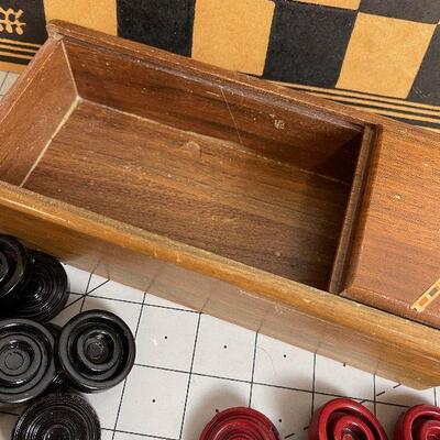 Lot #91 Wood Checkers with inlay wooden Box and Board 