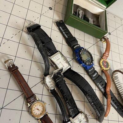Lot #101 Mixed Lot of men's and women's Wrist Watches 