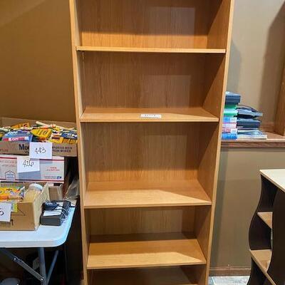 Lot 834 - Shelf