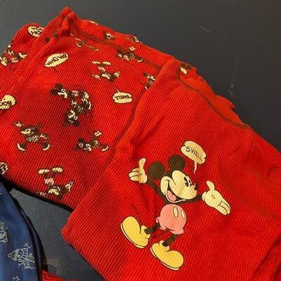 Lot 841 - Womens Pajamas