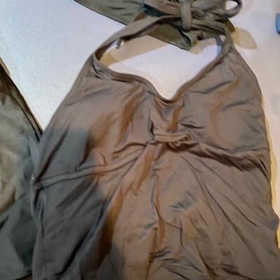 Lot 843 - Swim wear 