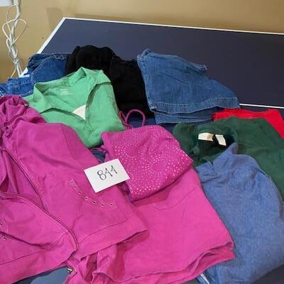 Lot 844 - Ladies clothing