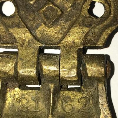 Vintage hardware for your restoration projects
