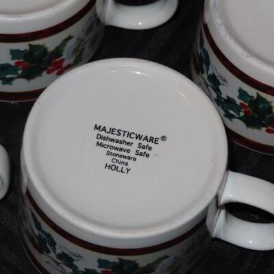 Majestic Wear Holly Mugs