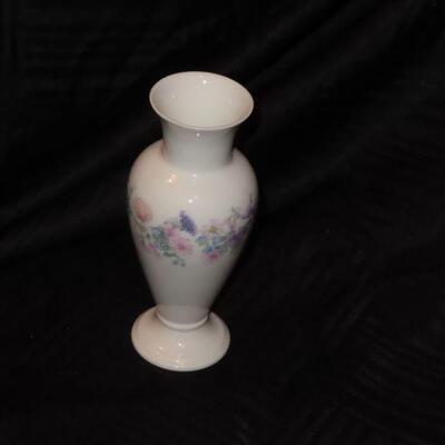 Wedgewood Angela Vase