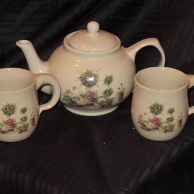 Yesteryear Pottery Teapot and cups