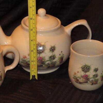 Yesteryear Pottery Teapot and cups