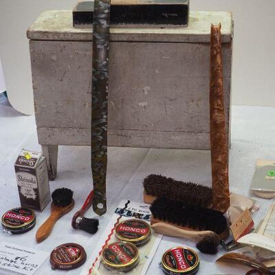 Lot 9  handmade used shoeshine box , shine equipment and long show horns