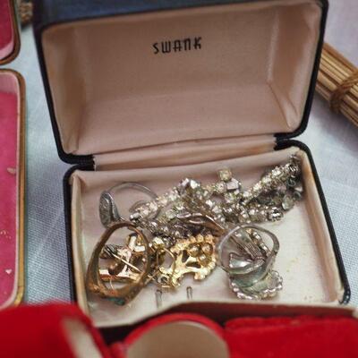 Lot 10 Collectibles lot. Jewelry, Avon, Vintage Christmas, Occupied Japan flower frog ceramic