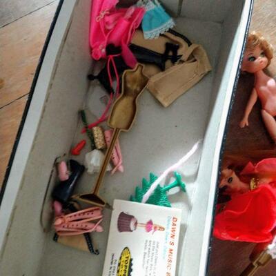 Lot of Small Dolls
