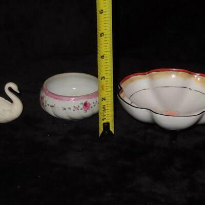 Lenox swan and nippon bowl
