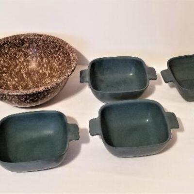 Lot #49  Great set of Mid-Century Melamine serving dishes - Arrowhead Company