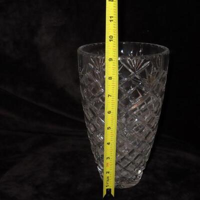 Crystal cros lined vase