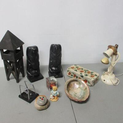 Lot 189 - Made In Japan Telephone Lamp - Black Book Ends