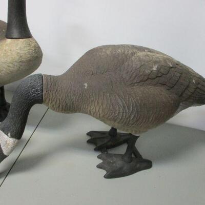 Lot 201 - Plastic Yard Geese & Duck