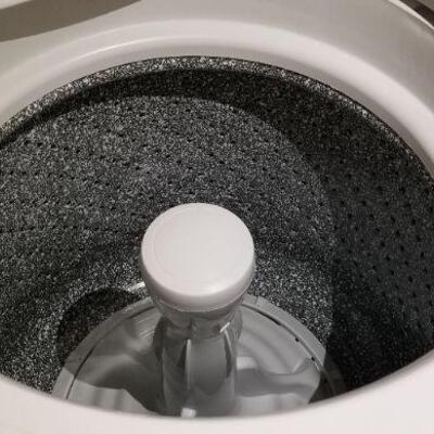 Lot #60  Very nice Matched Set - Amana Washer/Electric Dryer