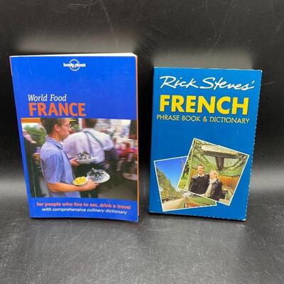 Pair of French Travel Guide Books YD#017-1120-00081