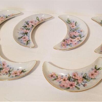 Lot #63  Set of 6 Vintage Bone Dishes