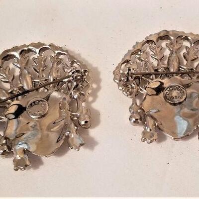 Lot #79  Two Vintage Mardi Gras Krewe Favors - Omardz 1950