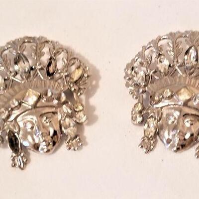 Lot #79  Two Vintage Mardi Gras Krewe Favors - Omardz 1950
