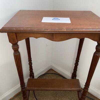 Lot 8 - Vintage side table