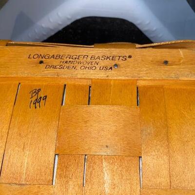Lot 20 - Longaberger small square wastebasket