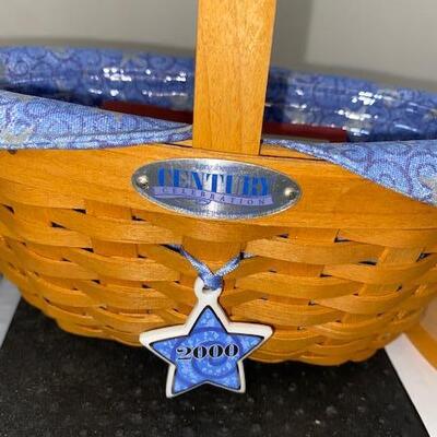 Lot 21 - Longaberger 2000 Century Celebration basket