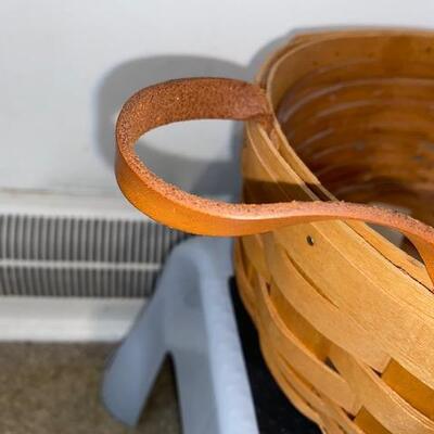 Lot 23 - Longaberger Darning Basket