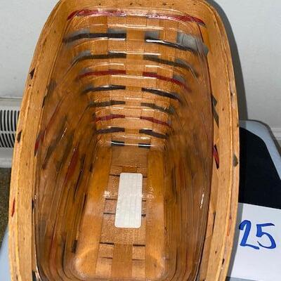 Lot 25 -Longaberger Small Vegetable Basket