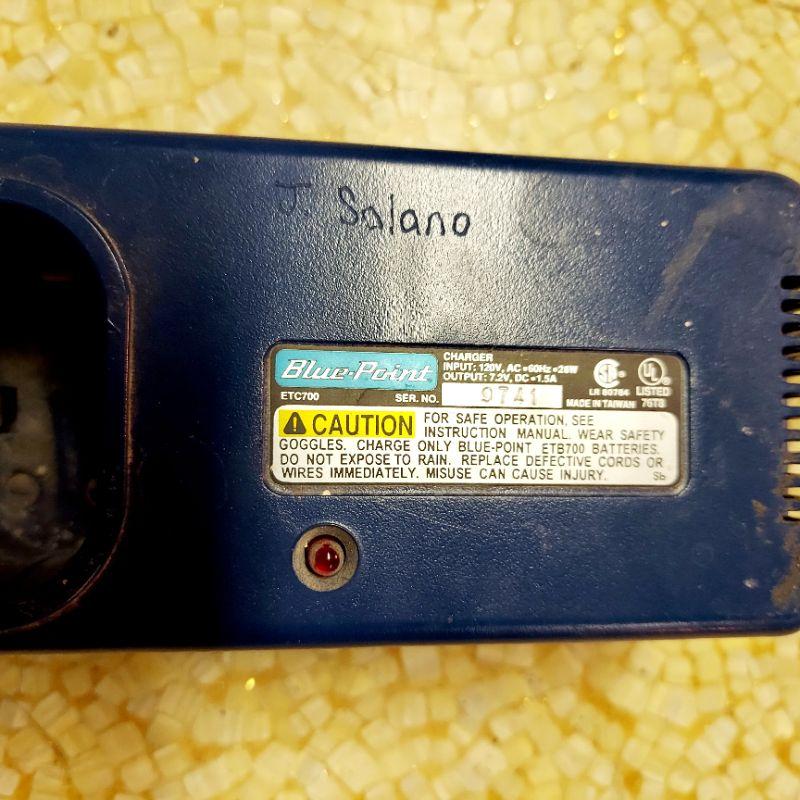 BLUE POINT BATTERY CHARGER