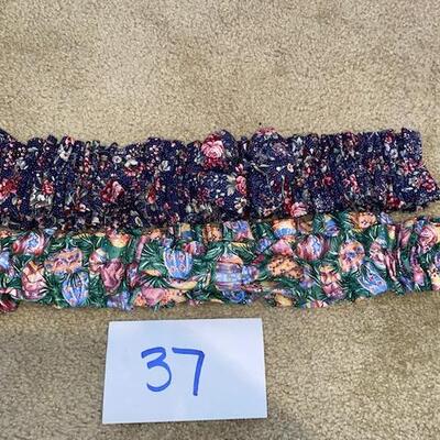 Lot 37 - Basket Garters