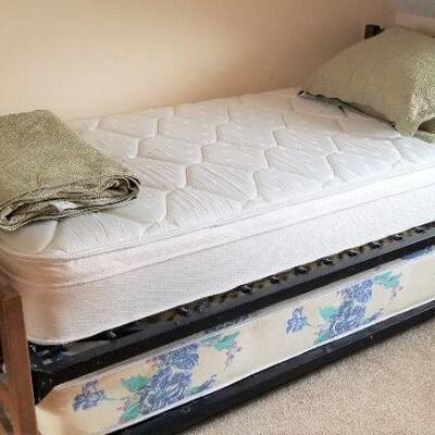 Lot #111  Twin Trundle Bed with Clean Mattress Set