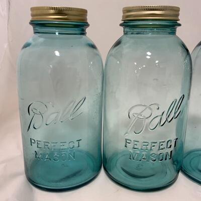 .115. VINTAGE | Four 2-Quart Ball Mason Jars | 1923-1933